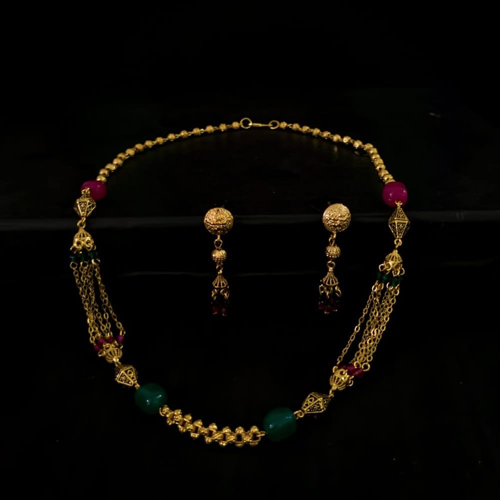Gold plated necklace with earring for women - Image 4